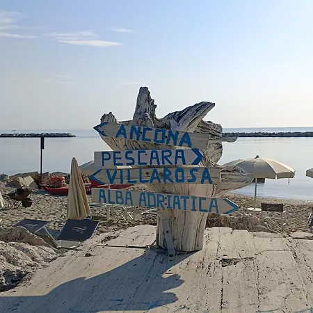 شقة A Casa Di Sissy, Relax A Un Passo Dal Mare! Villa Rosa Di Martinsicuro